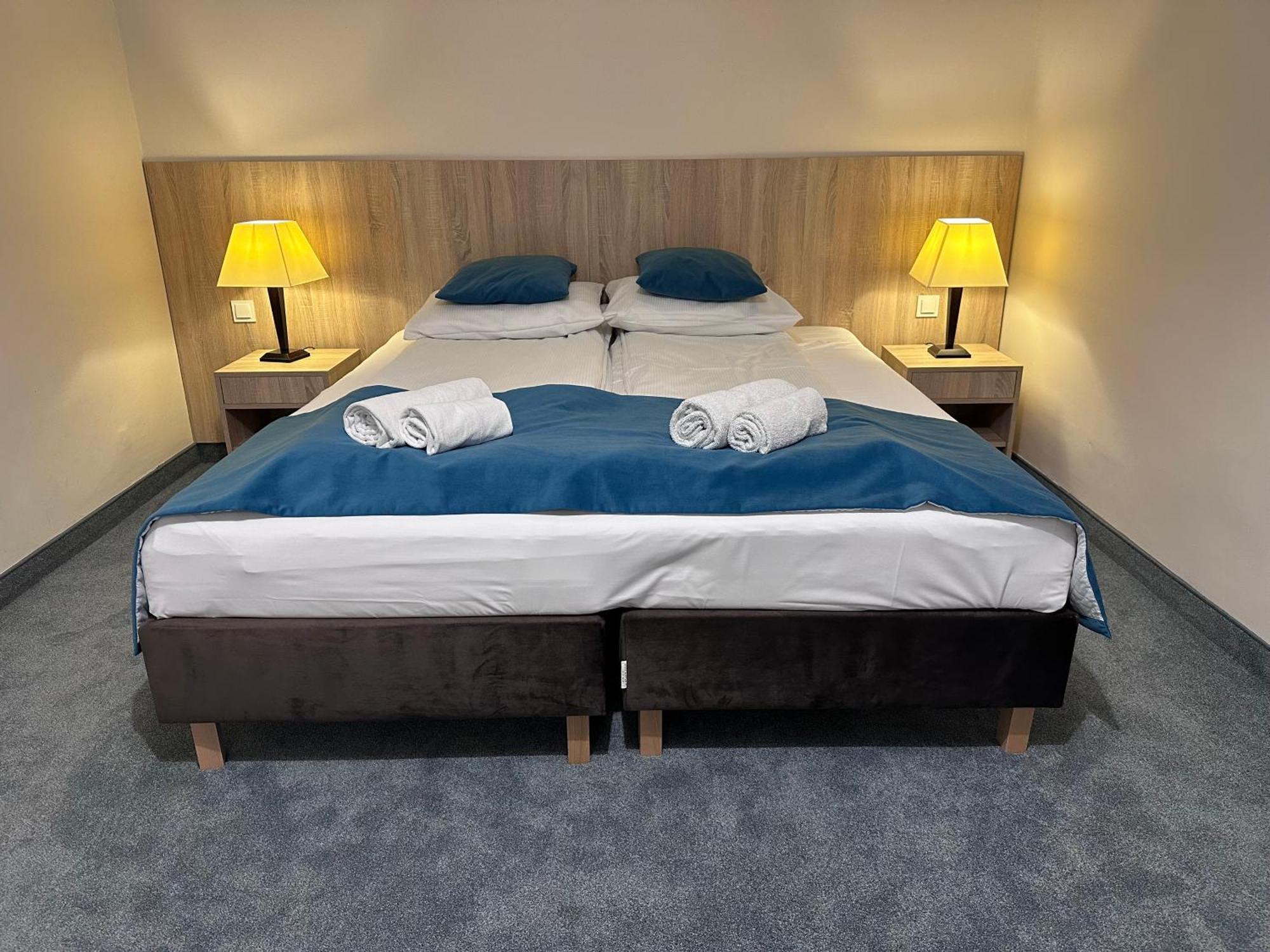 Hotel Mazury Gizycko Bagian luar foto