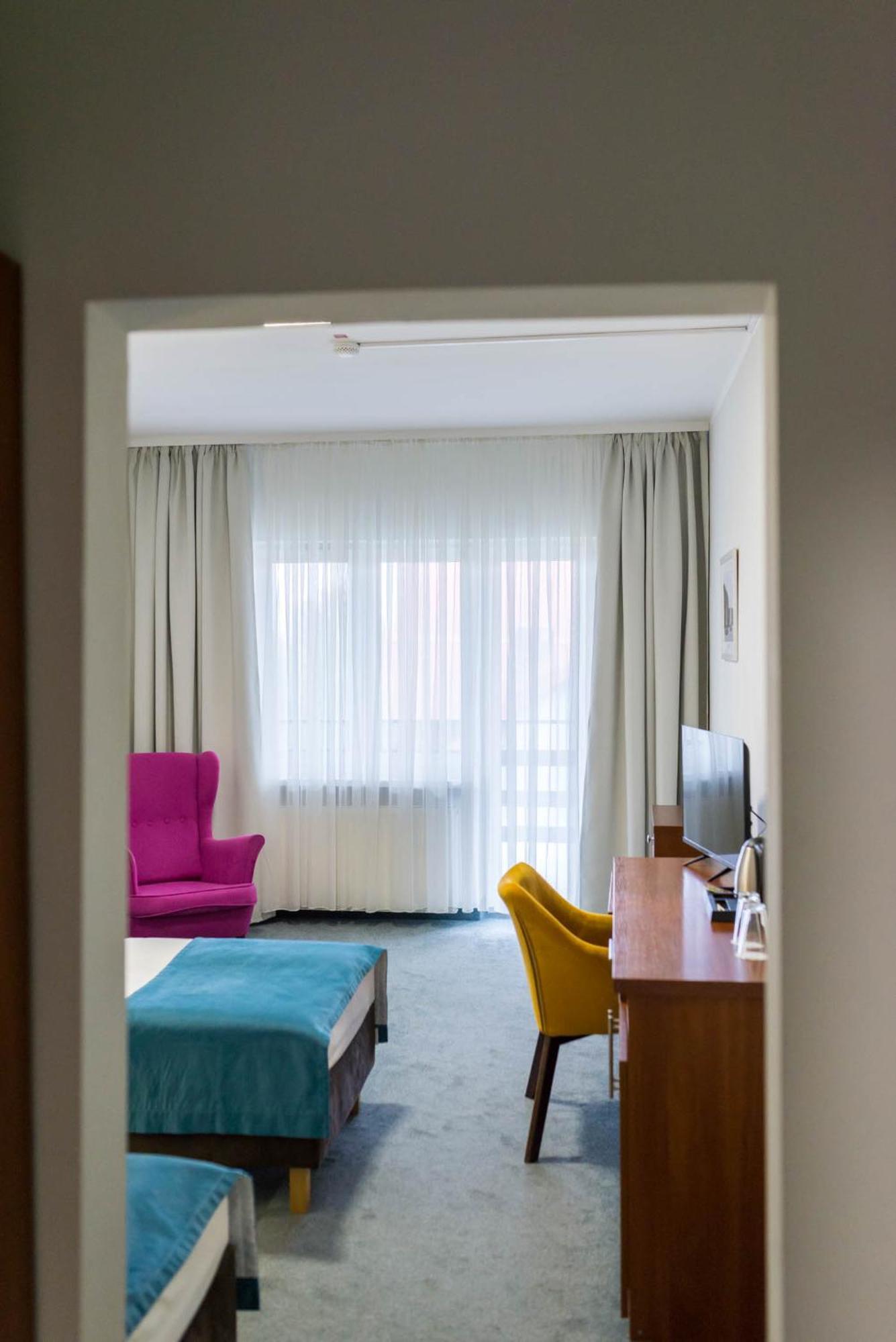 Hotel Mazury Gizycko Bagian luar foto
