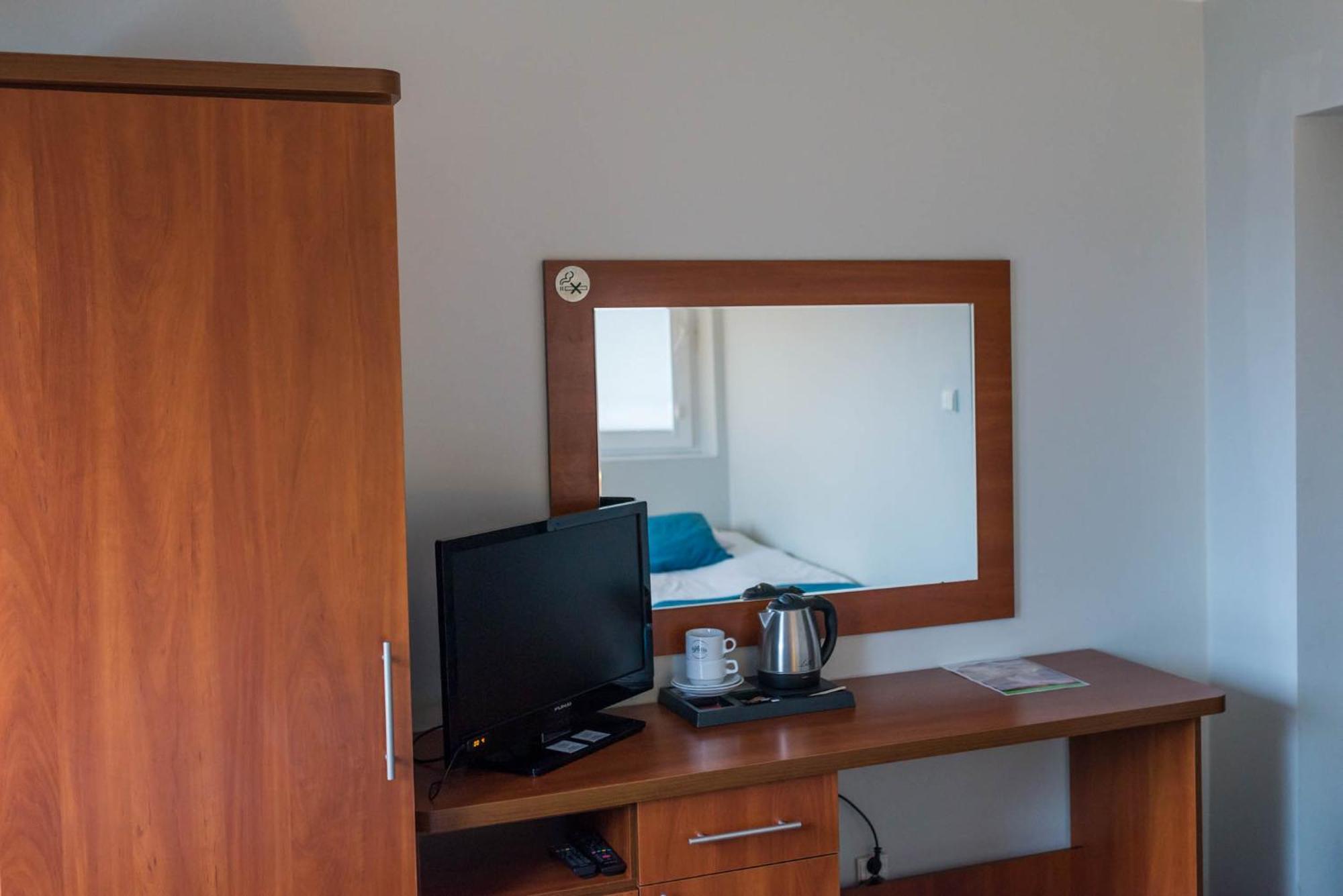 Hotel Mazury Gizycko Bagian luar foto
