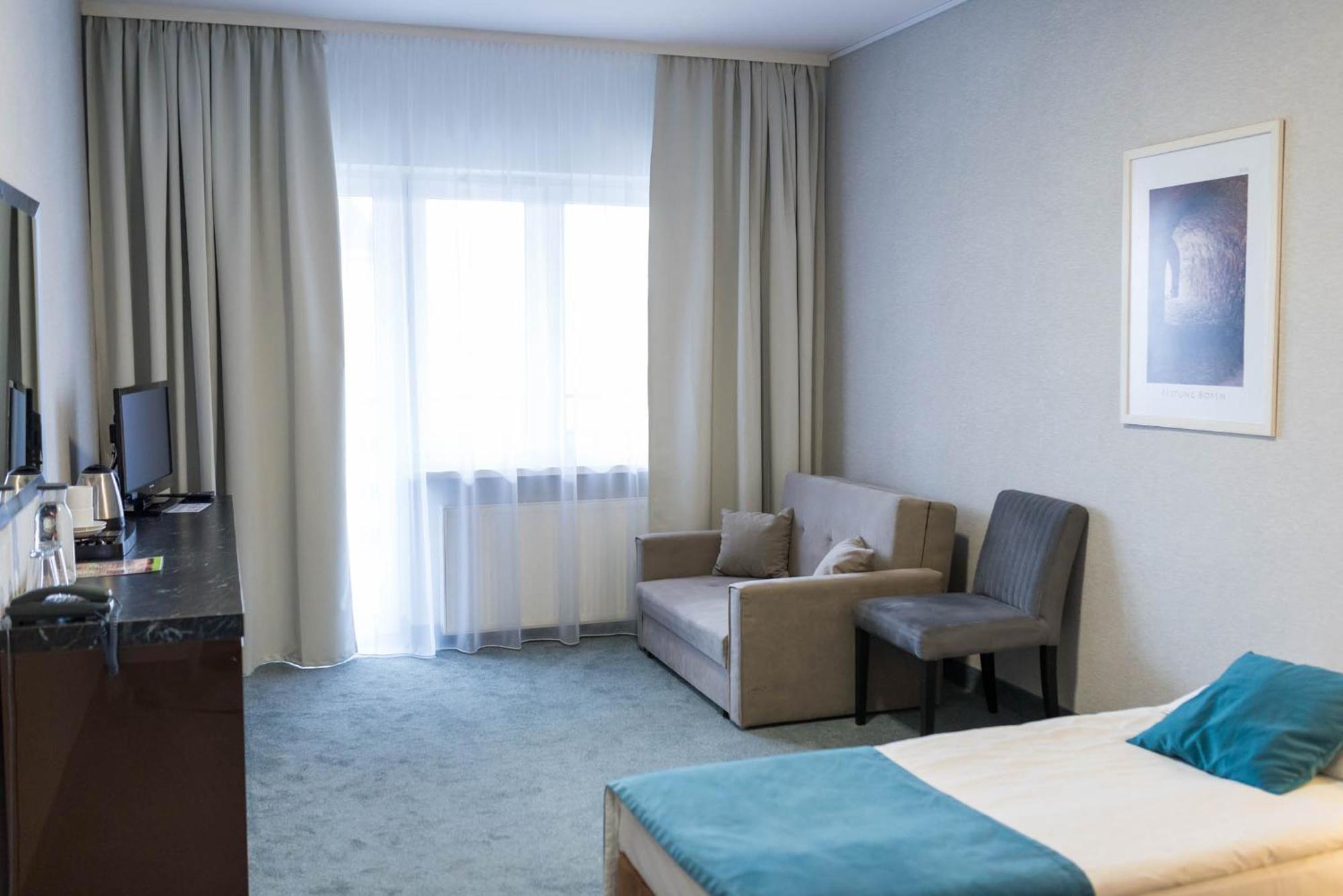 Hotel Mazury Gizycko Bagian luar foto