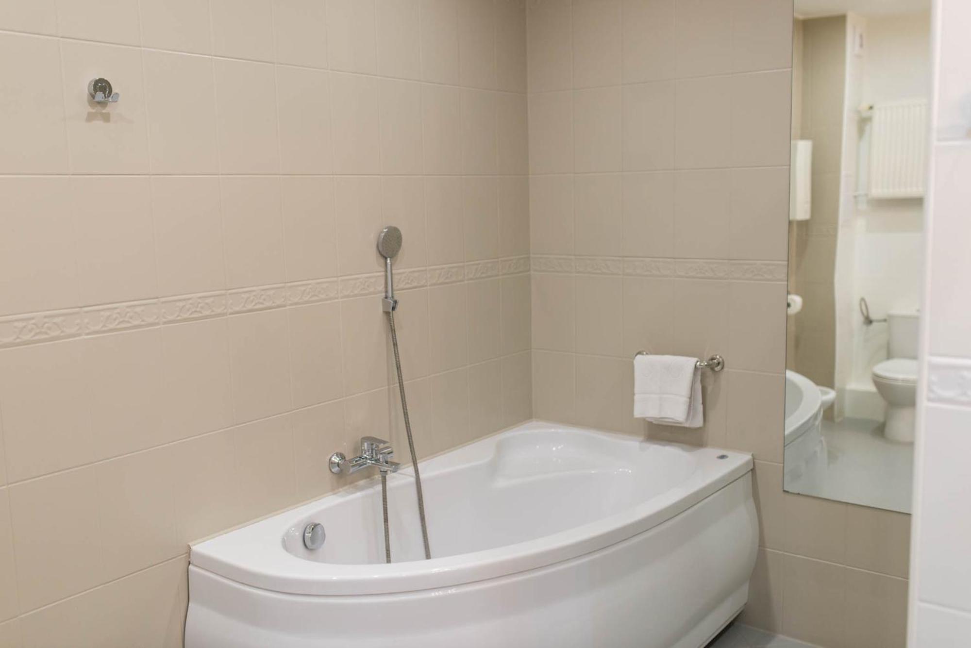 Hotel Mazury Gizycko Bagian luar foto