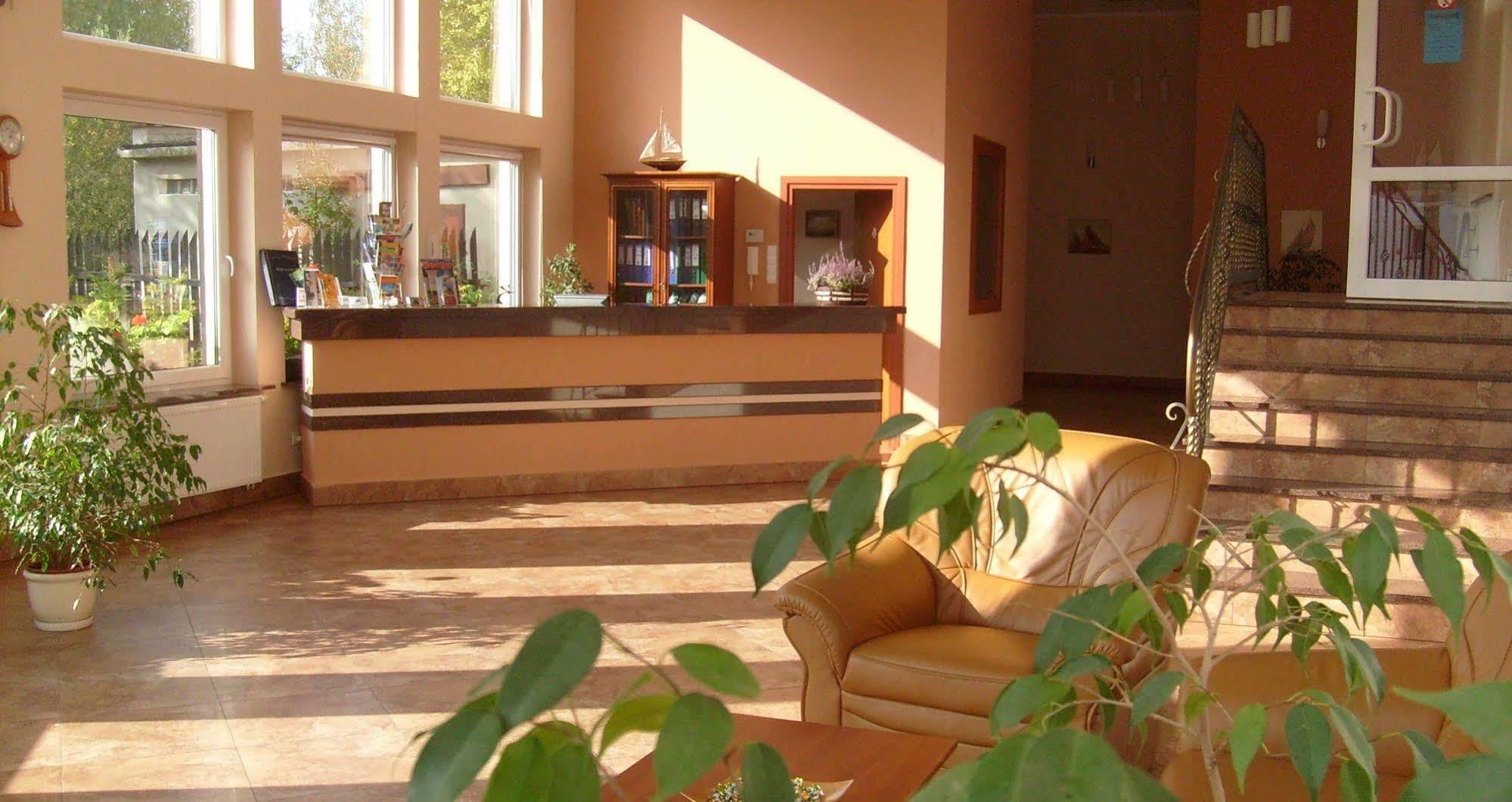 Hotel Mazury Gizycko Bagian luar foto